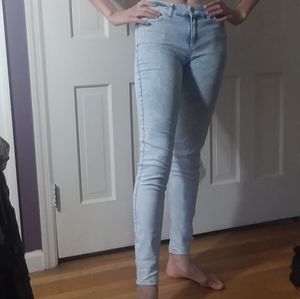 H&M Light Blue Wash Jeans